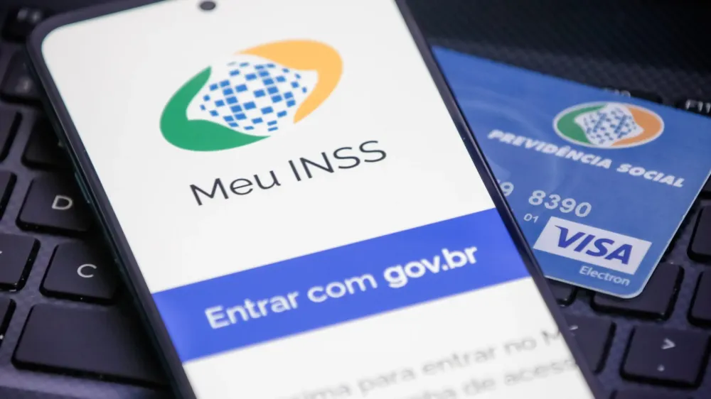 STF autoriza buscas contra deputada por suspeita de uso de recursos desviados do INSS para aquisição de patrimônio de mais de R$ 4 milhões