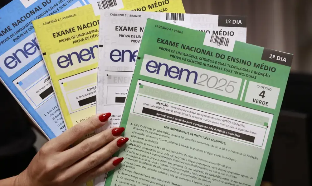 ENEM: divergências entre notas e espelhos de redação levantam dúvidas sobre consistência do exame