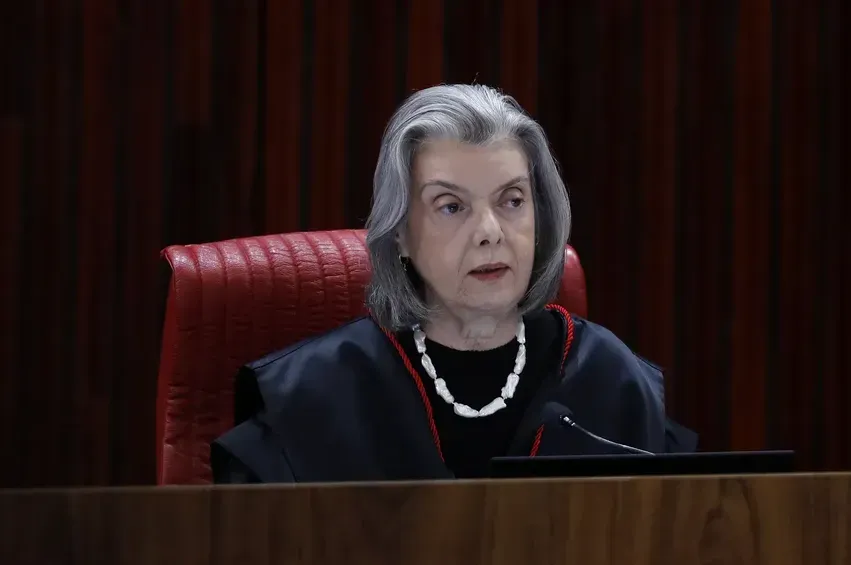 STF debate verbas indenizatórias e aponta risco ao teto constitucional