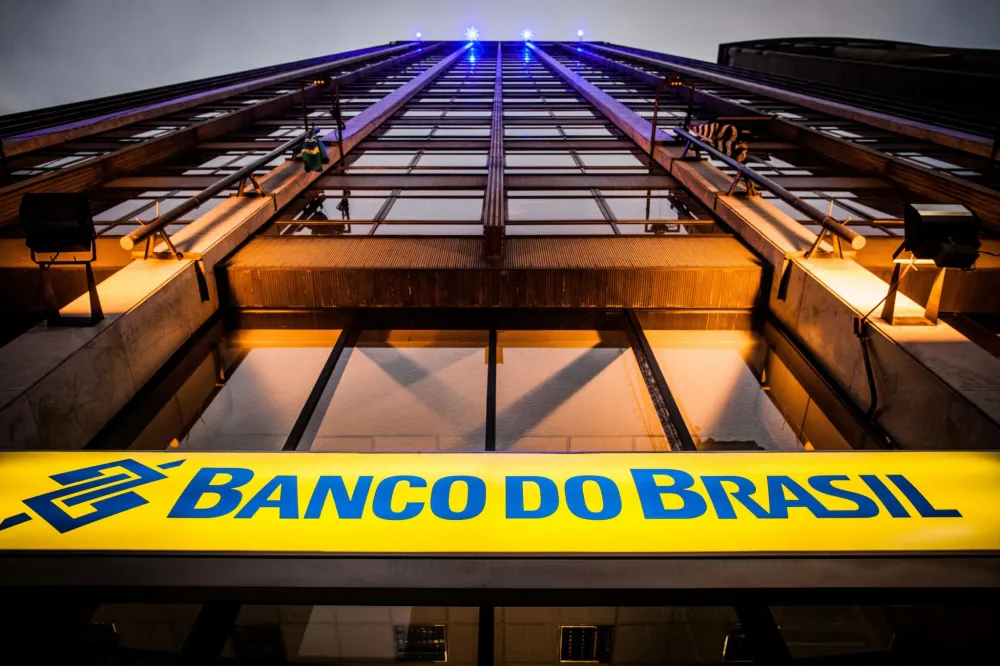 TST determina devolução em dobro de valores descontados indevidamente pelo Banco do Brasil