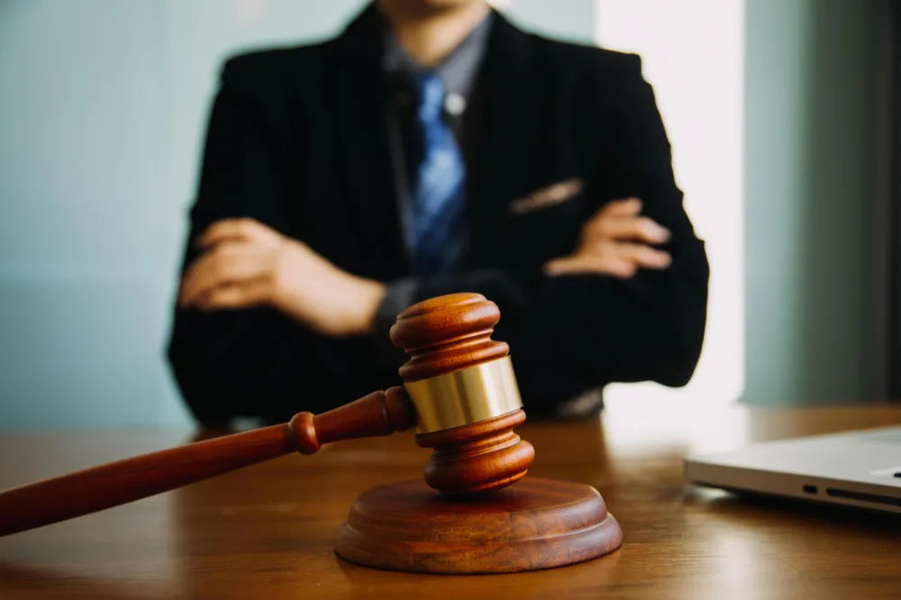 Justiça do AM extingue ação e aplica sanções por litigância predatória