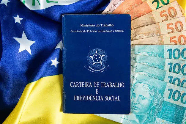 TRT-5 reconhece justa causa de empregada doméstica por recusa em apresentar CTPS para registro