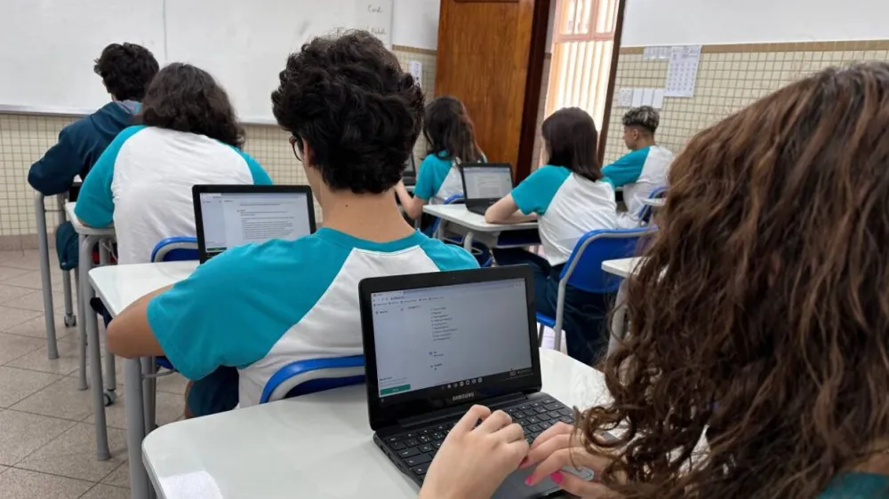 Lei do “ECA Digital” entra em vigor e impõe deveres jurídicos a plataformas para proteção de crianças e adolescentes on-line
